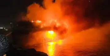 على متنه 220 سائحا.. حريق هائل في باخرة كراون امبرس بنيل الأقصر