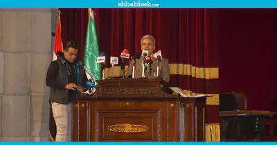 بتكلفة مليون جنيه.. إنشاء كرسي باسم نجيب محفوظ بـ«آداب القاهرة»