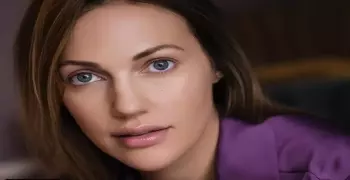 صور مريم أوزرلي العارية في شهرها التاسع تثير جدل واسع