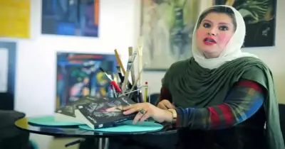 كويتيون يتنمرون على مواطنة تزوجت من مصري: «ما لقيتي إلا مصري!» (فيديو)