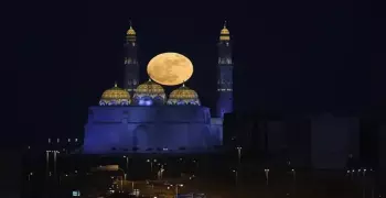 فيديو وصور| النهاردة ظاهرة «القمر العملاق».. يعني إيه؟