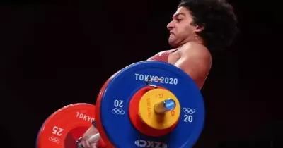 من هو فارس حسونة الحاصل على ذهبية أولمبياد طوكيو في رفع الأثقال