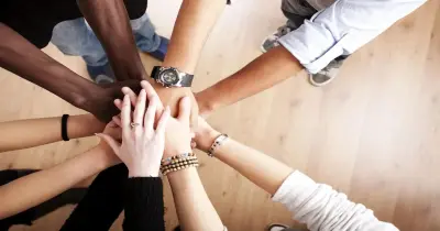 من المبادئ الحاكمه للتطوع المؤسسي..أكمل