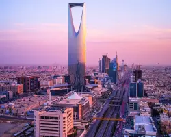 رسوم تأشيرة الباقات السياحية السعودية الجديدة لمواطني 7 دول