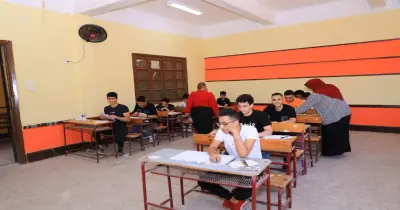 إجابة سؤال البراجراف في امتحان الإنجليزي للثانوية العامة 2026 لجميع الطلاب