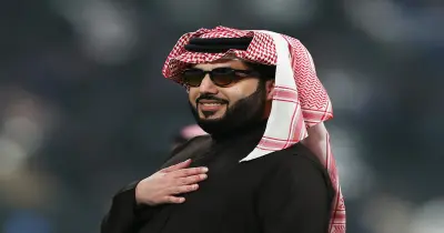 تركي آل الشيخ يتفاخر بانفجار ضخم في اليمن (فيديو)