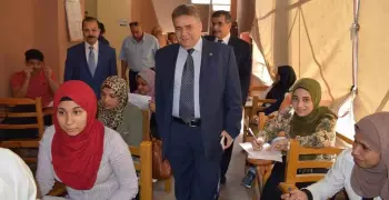رئيس جامعة بنها يشدد على ضرورة التصدي لحالات الغش وتطبيق القانون