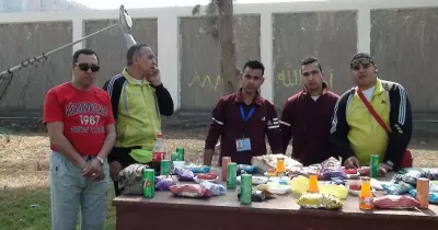 «فسيخ وعيش مرحرح».. طلاب الجامعات يعرضون أطباقا شعبية في جوالة «متحدي الإعاقة»