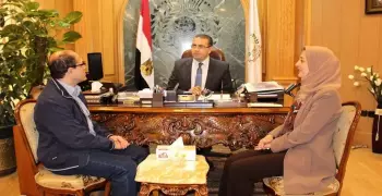 لتطوير التعليم والبحث العلمي.. اجتماع بين رئيس جامعة المنصورة وممثل جامعة «أبرين»