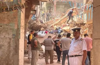انهيار عقار حدائق القبة ومصرع أحد السكان.. (صور)