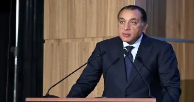 هل الدراسة في المدارس والجامعات ضمن خطة العمل عن بعد. رئيس الوزراء يوضح ؟