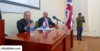 فتحي سرور لطلاب الجامعة البريطانية: الشرطة في فرنسا ألعن من مصر