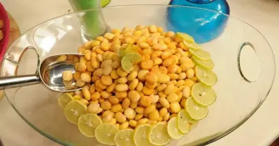 طريقة عمل الترمس السريع في ساعتين فقط..  خطوات بسيطة ومضمونة لتسالي العيد والمناسبات