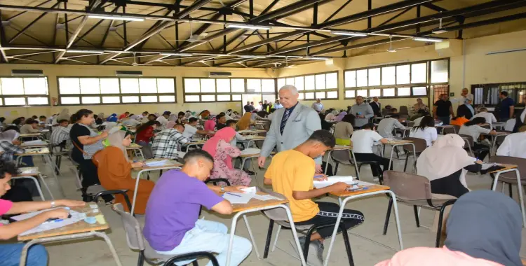  جدول امتحانات المعاهد الفنية لكلية التجارة 2025 