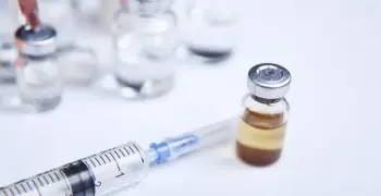 حبس صيدلي 7 سنوات بسبب حقنة