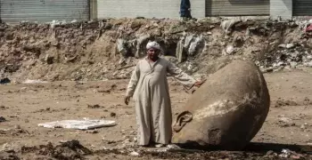 إحالة 4 مسؤولين للمحاكمة بسبب واقعة تمثال المطرية