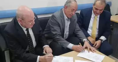 جامعة الزقازيق تتعاون مع محافظة البحر الأحمر للكشف على المواطنين