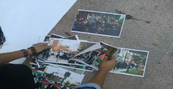 صور| بدء تجهيزات «كن مع فلسطين» بجامعة القاهرة