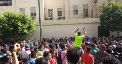 ثورة لطلاب الثانوية العامة على مواقع التواصل