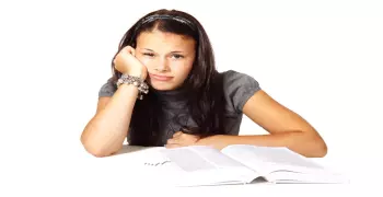 «بتكره مادة ومش عارف تذاكرها؟».. 8 نصائح تساعدك