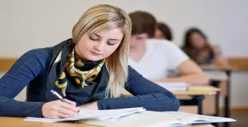 للطلاب.. 6 نصائح اتبعوها عند تلخيص المواد