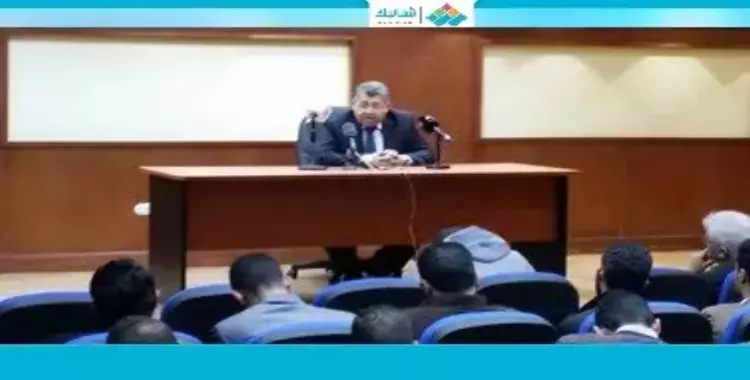  وزير التعليم العالي يعنف طلاب الاتحاد.. ويردد: «أنا الوزير» 