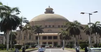كلية الآداب: التوتر سبب وفاة الطالبة ميادة