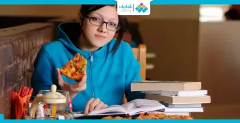 أكلات ابعد عنها وقت الامتحانات