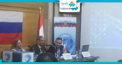 المركز الثقافي الروسي يدعم «آداب القاهرة» بـ100 كتاب و 110 منحة