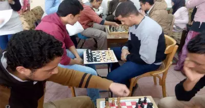 المباريات التصعيدية في مسابقة الشطرنج بجامعة حلوان (صور)