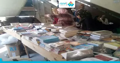 معرض الكتاب بكلية «بنات عين شمس» (صور)