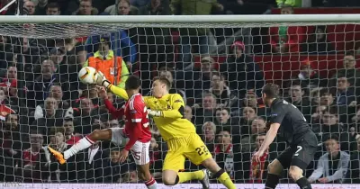 ليفربول يتأهل لربع نهائي الدوري الأوروبي