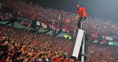 «تويتر» يساند الأهلي والزمالك.. ويدعم الأولتراس