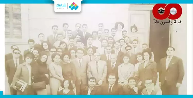  19 أبريل .. «سياسة القاهرة» تحتفل بتخريج دفعة 1963 