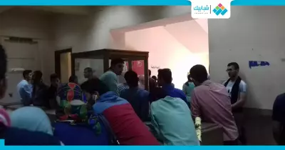 توافد طلاب «حقوق القاهرة» للحصول على تذاكر حفل آمال ماهر