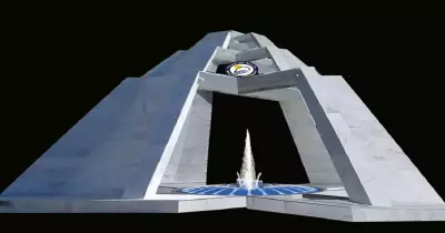 الجيش ينشئ نافورة مضيئة بجامعة بني سويف