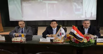 السفير الكوري يفتتح معرضا للأدوات الكورية بجامعة بني سويف