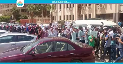بعد الإسكندرية وطنطا.. مظاهرة طلابية بالفيوم ضد «تقسيم الجزر» (صور)