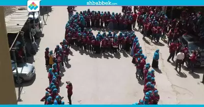 صور| عروض فنية وألعاب في حفل تخرج دفعة 2016 بـ«بيطري القاهرة»