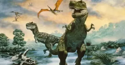 علماء: الديناصورات كانت تتناقص قبل أن يضرب نيزك الأرض