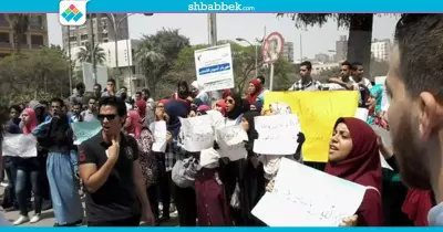 ضمن فاعليات «الطلاب مش هتبيع» مظاهرة لطلاب «هندسة بنها»