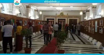 صور| جامعة القاهرة تعرض لوحات فنية للطلاب بالقبة