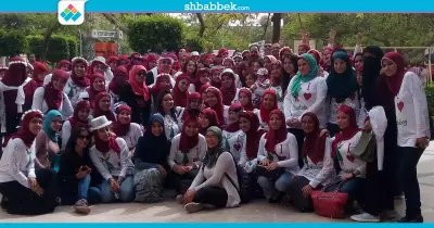 طلاب «علم النفس بآداب عين شمس» يحتفلون بتخرجهم (صور)