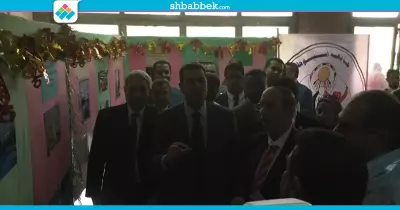 رئيس جامعة أسيوط يفتتح معرض الطلاب للفنون التشكيلية