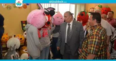 صور| رئيس جامعة دمياط يفتتح معرضا فنيا لـ«رياض الأطفال»