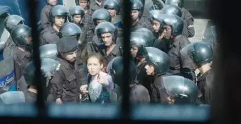 «المهن السينمائية» تدعم فيلم «اشتباك»: نرفض التشهير بمحمد دياب