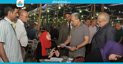 خيم الامتحانات بحقوق القاهرة تتسبب في أزمة.. ونصار: دواعي أمنية