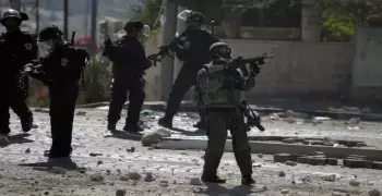 حملة اعتقالات ودهم إسرائيلية في الضفة والقدس