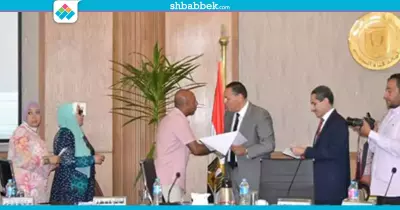 «قناة السويس» تكرم مديري رعاية الشباب بالكليات