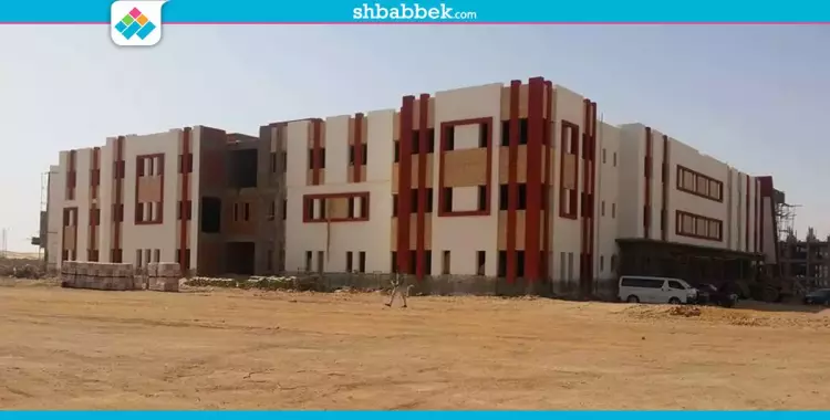  صور| رئيس «أسوان» وطلاب الاتحادات يتفقدون الجامعة الجديدة 